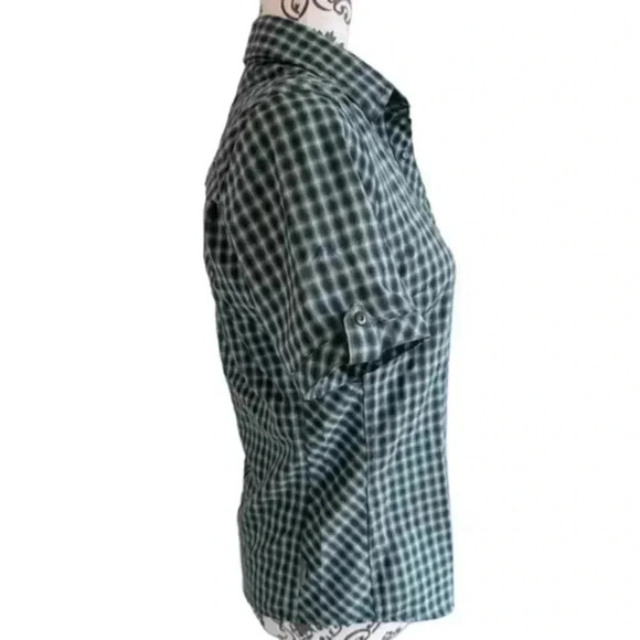 Icebreaker Shirt Short Sleeves Button Down Green Blue Pocket Women's size Small - Picture 4 of 11